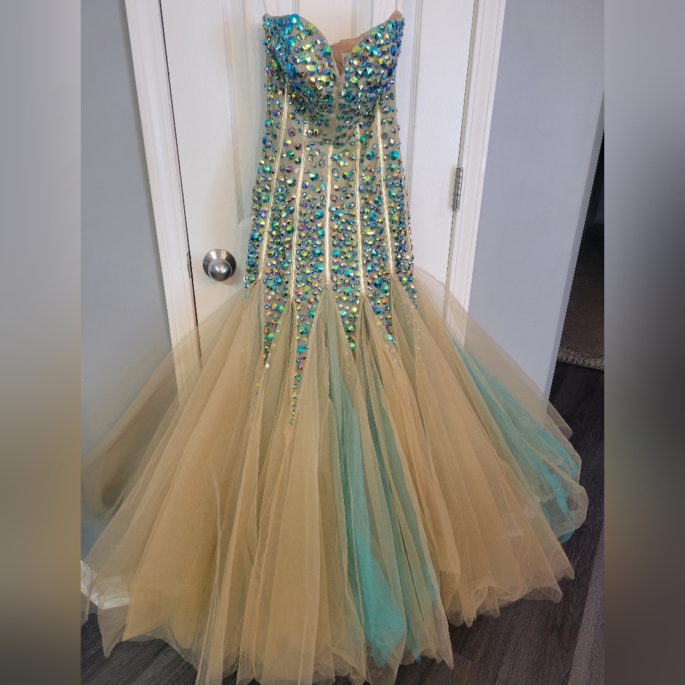 Elegant Prom / Pageant Dress with Beaded Details